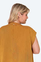Load image into Gallery viewer, Eb&Ive Elan Top - Honey