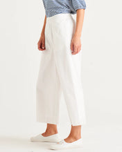 Load image into Gallery viewer, Betty Basics Leni Pant - White