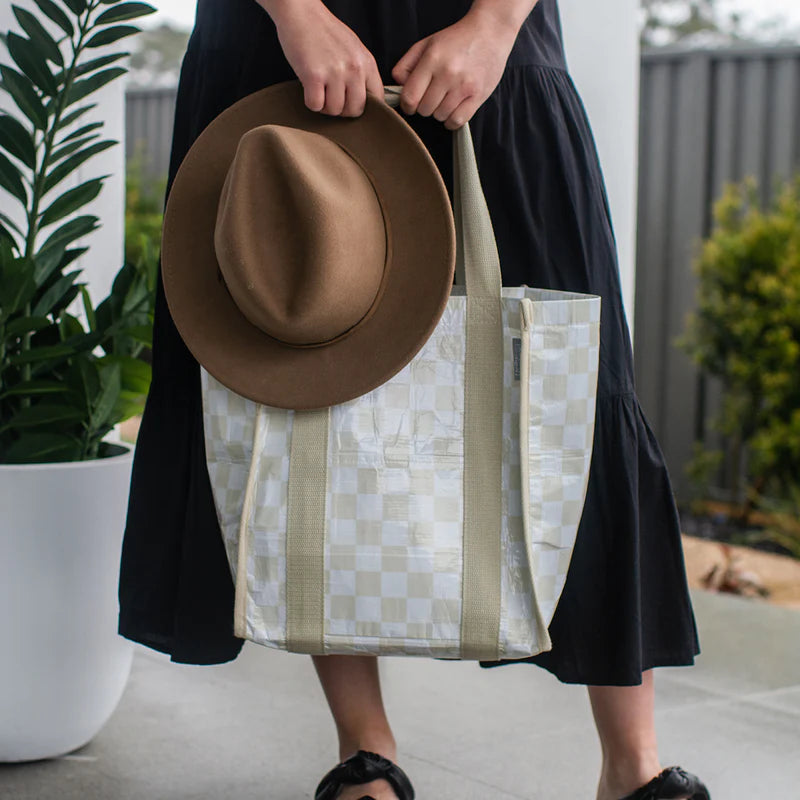 Hello Weekend - Checkerboard Daily bag