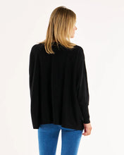 Load image into Gallery viewer, Betty Basics Destiny Relaxed V-Neck Lightweight Knit Jumper - Black

