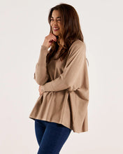 Load image into Gallery viewer, Betty Basics Destiny Relaxed V-Neck Lightweight Knit Jumper - Cream Latte
