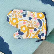 Load image into Gallery viewer, Linen Oven Mitt - Floral Puzzle
