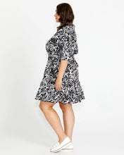 Load image into Gallery viewer, Betty Basics Marnie Dress - Floral Mono
