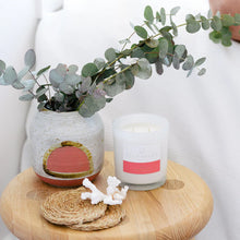 Load image into Gallery viewer, Palm Beach Posy Candle - 420g
