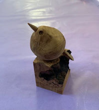 Load image into Gallery viewer, Bird Wood Carving
