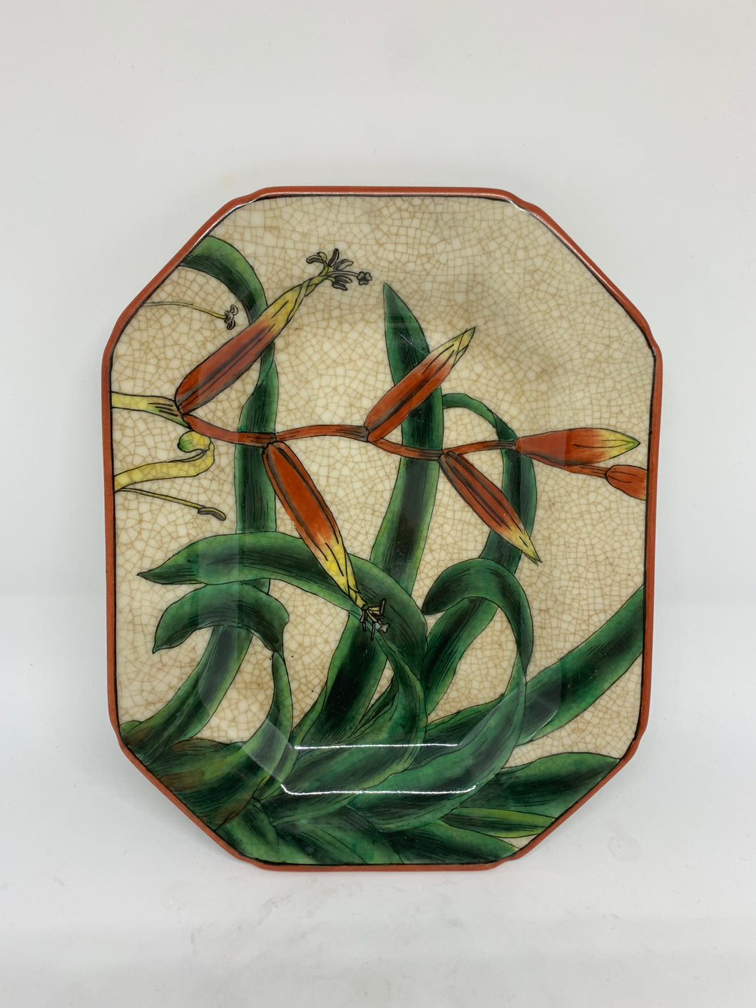 Oriente Wall Plate Heliconia