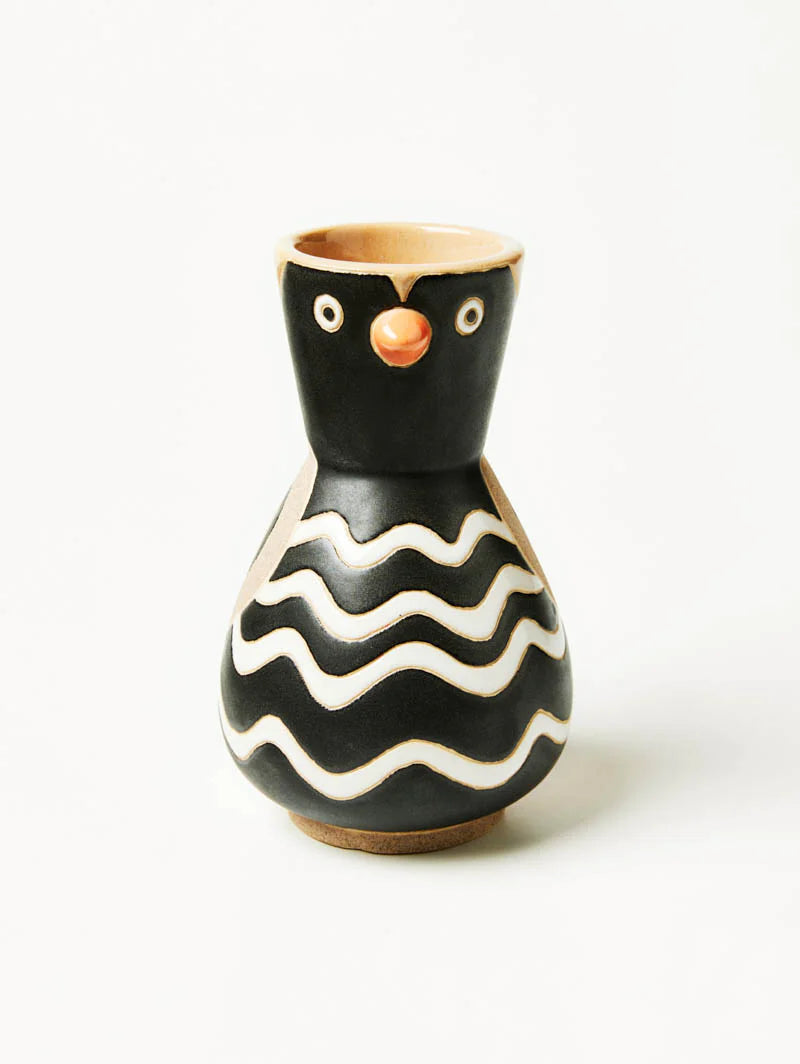 Beaky Vase Black
