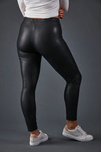 Load image into Gallery viewer, Universal Legging - Black
