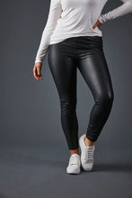 Load image into Gallery viewer, Universal Legging - Black

